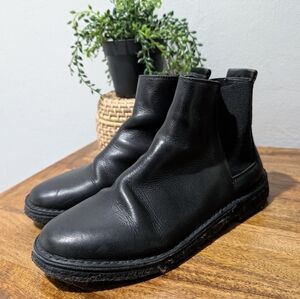 Vince Black Leather‎ Wool Lined Gum Sole Winter Pull up Ankle Boots  7.5